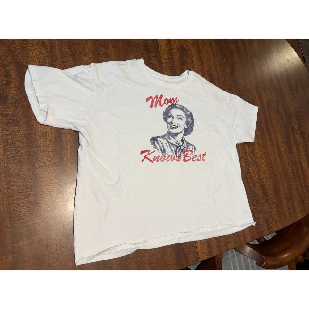 Way To Celebrate Mom Knows Best T Shirt Womens XL 16-18 Mothers Day Graphic Tee